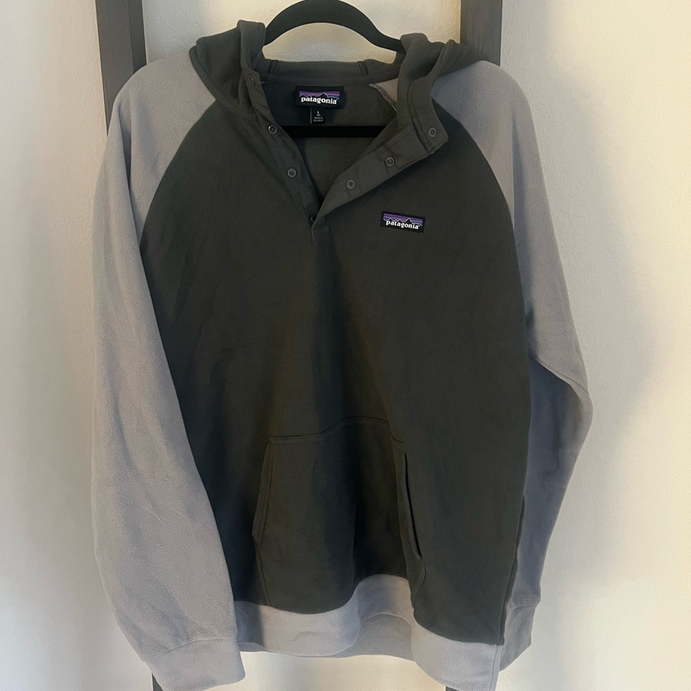 Patagonia Dark Gray Snap-T Pullover